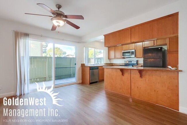 Primary Photo - Charming 2Bdm 2Ba Condo Located in the Hea...