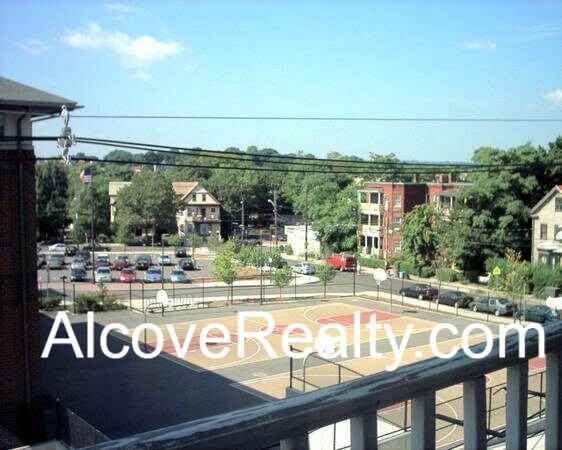 Building Photo - 19 Sartwell Ave