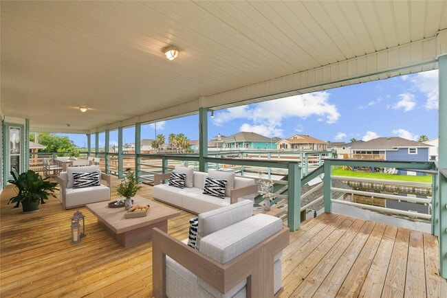 Building Photo - 933 Bonita Dr