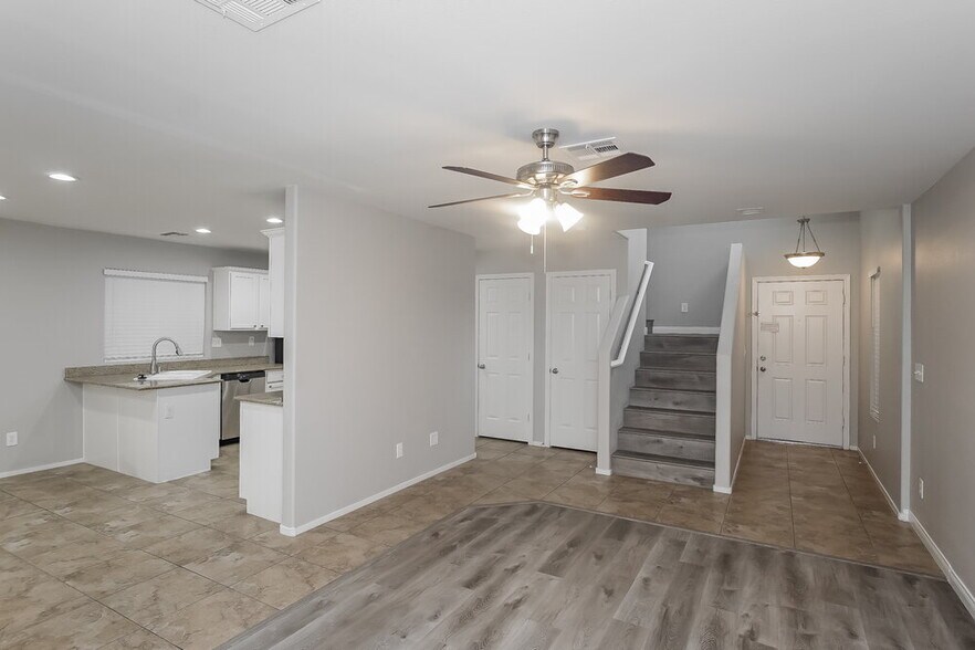 Building Photo - 8064 Torremolinos Ave