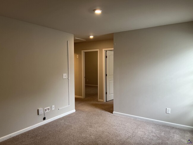 Building Photo - 107 Cold Creek Pkwy