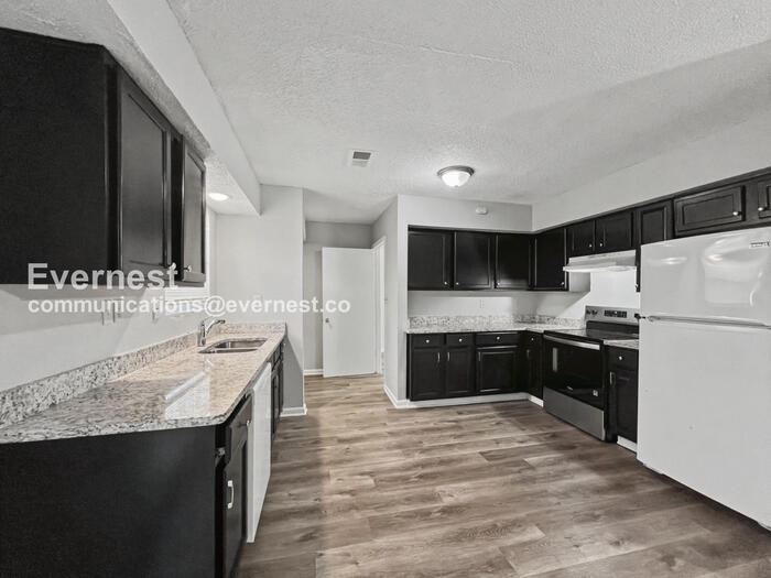 Building Photo - 4330 Almo Ave