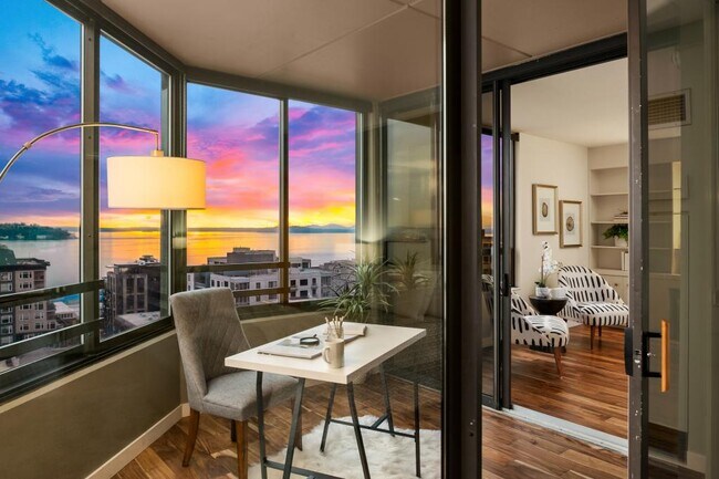 Building Photo - Harbour Heights - 2 bedrooms