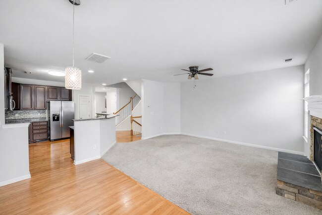 Building Photo - Townhomes at Ayrsley: Stunning 3-Bedroom Home with Modern Flair!