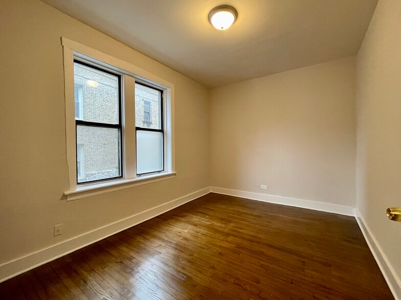 Building Photo - 1544 N Kedzie Ave