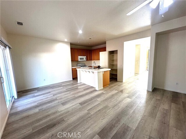 Building Photo - 13846 Hawk Ct