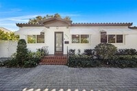 Building Photo - 6476 SW 10th Terrace