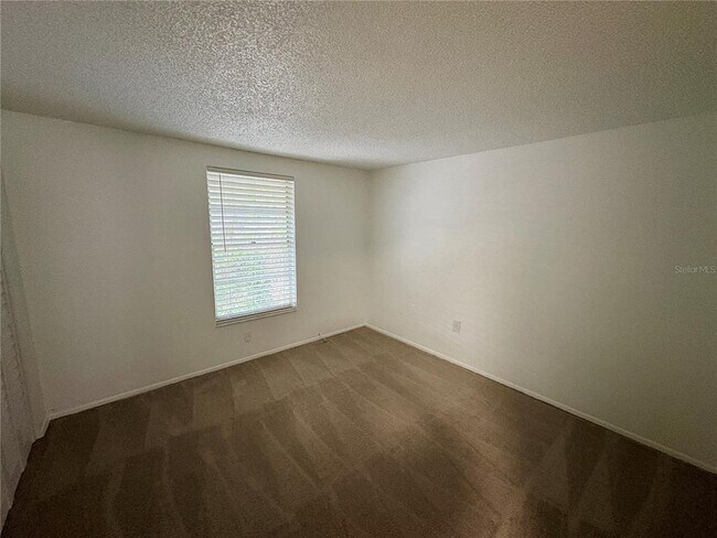 Building Photo - 308 57th Ave Dr E