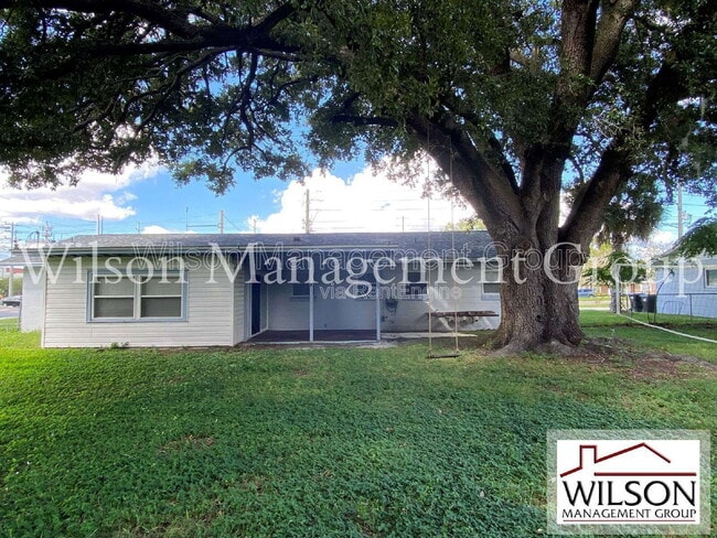 Building Photo - 2606 Aloma Ave