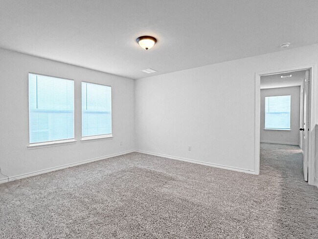 Building Photo - Comfy Converse Home—Stylish Upgrades, Great Layout