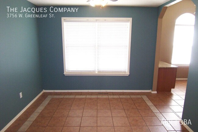 Building Photo - 3756 W Greenleaf St