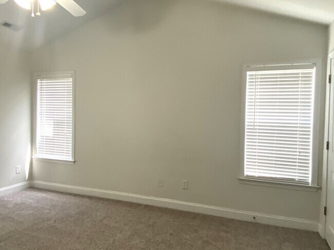 Building Photo - 129 S.Palms Drive