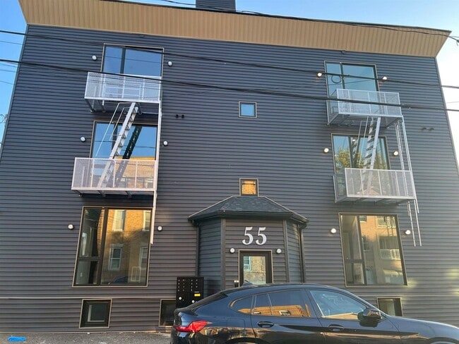 Primary Photo - 55 Logan Ave