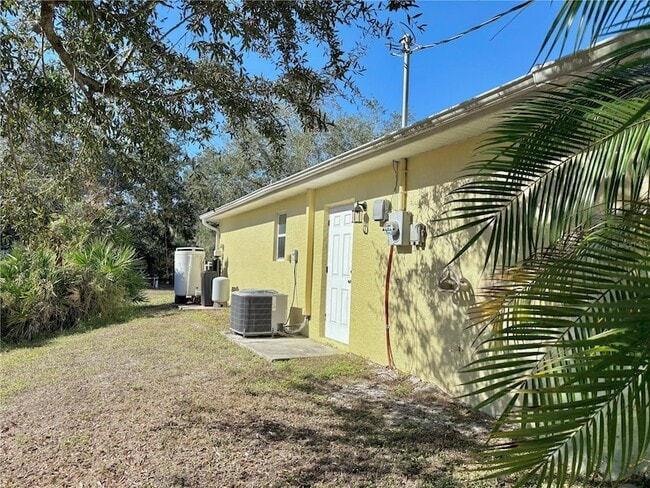 Building Photo - 225 Santa Fe St