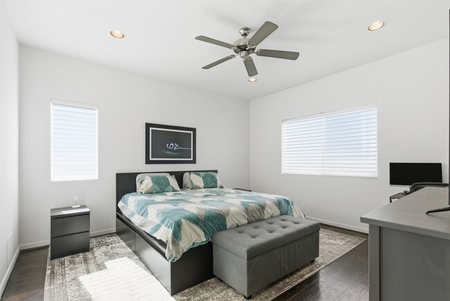 Building Photo - 4704 Crawford St