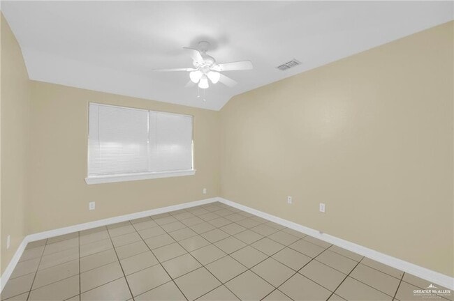 Building Photo - 710 N 9th St