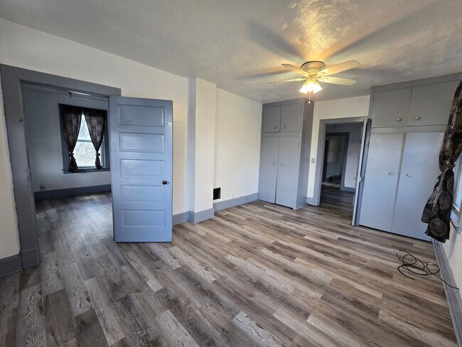 Building Photo - mad5865