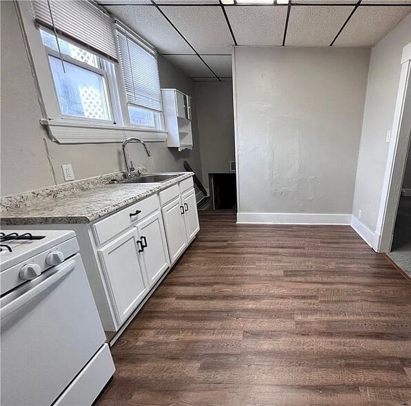 Building Photo - 201 Crescent Ave