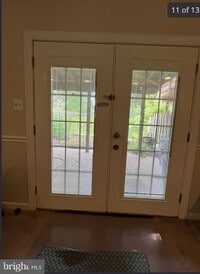 Building Photo - 21082 Gladstone Dr