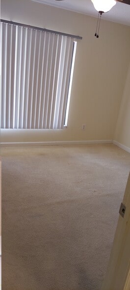 Building Photo - 7430 Lake Breeze Dr