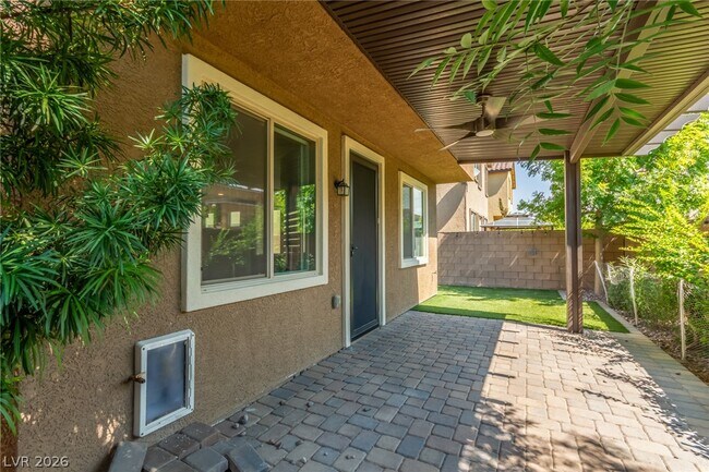 Building Photo - 6644 Seahorse Reef St