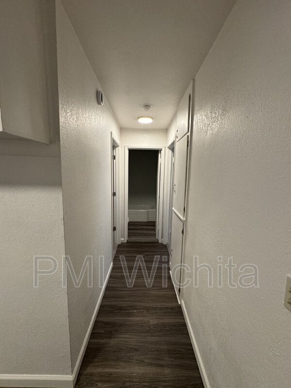 Building Photo - 2329 S Belmont St