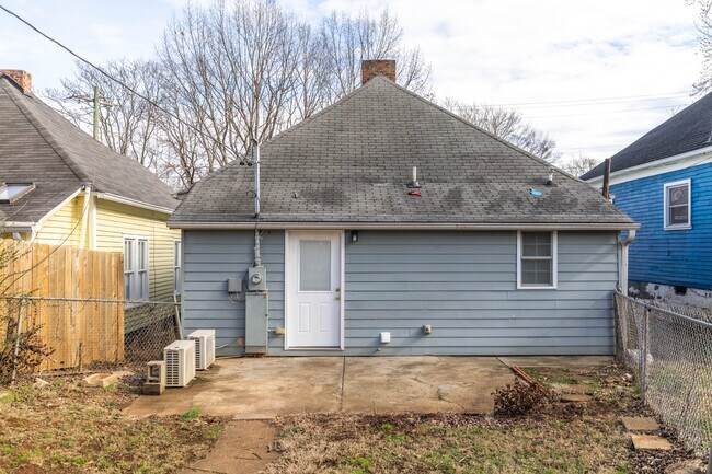 Building Photo - 1443 N 4th Ave