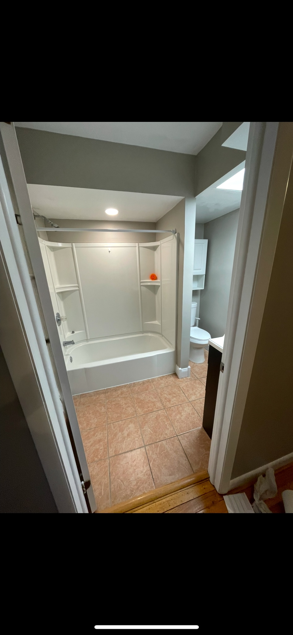 Building Photo - 513 Waverly Ave