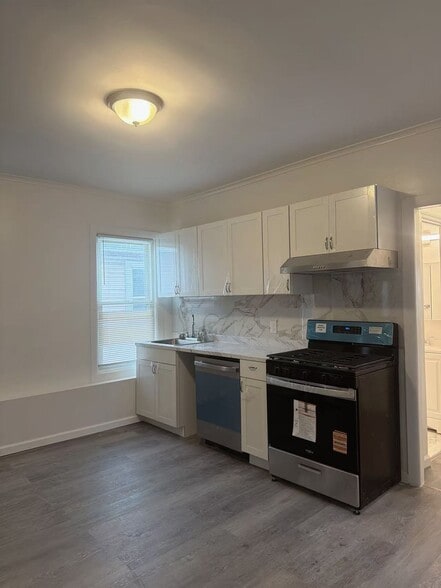 Building Photo - 1027 Keyes Ave