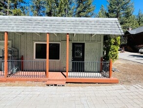 Building Photo - 2583 Knox Ave