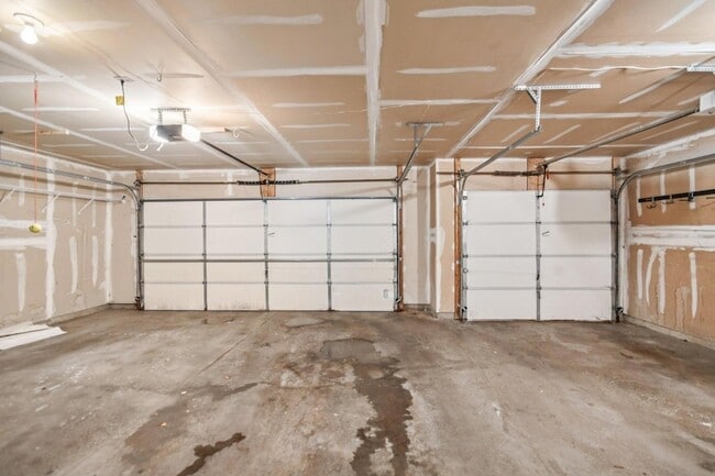Building Photo - 18245 46th Ave N