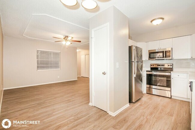 Building Photo - 107 Inwood Circle, Brandon, FL 33510