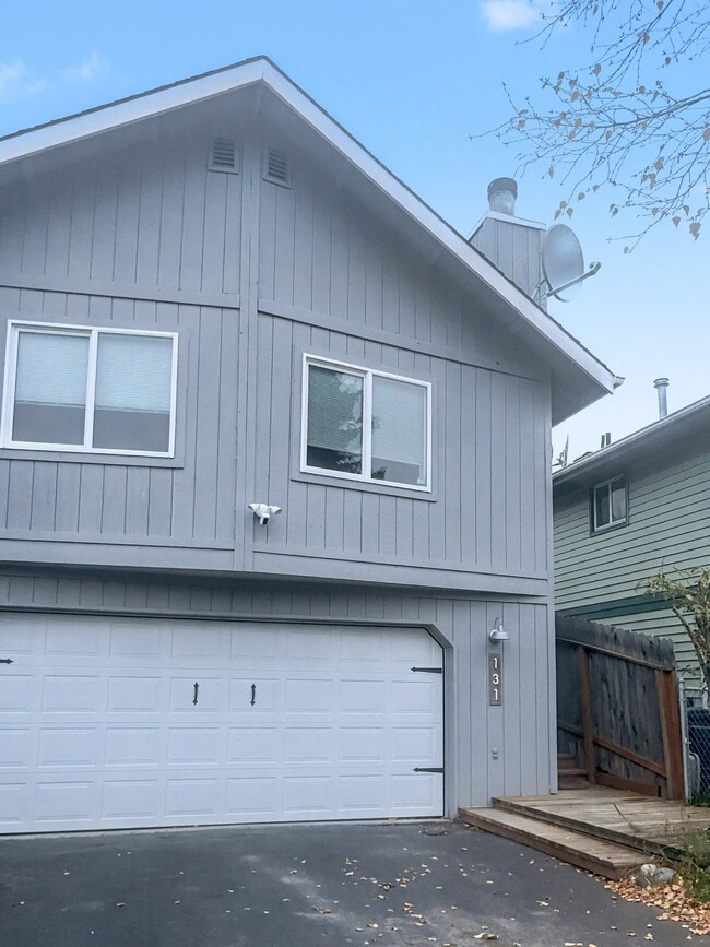 Building Photo - 131 Sorcerer Ct