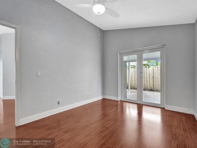 Building Photo - 3727 NW 107th Terrace
