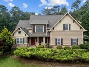 Building Photo - Spacious 3-Bedroom Home with Bonus Room & ...