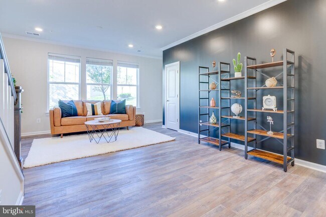 Building Photo - 14955 River Walk Way