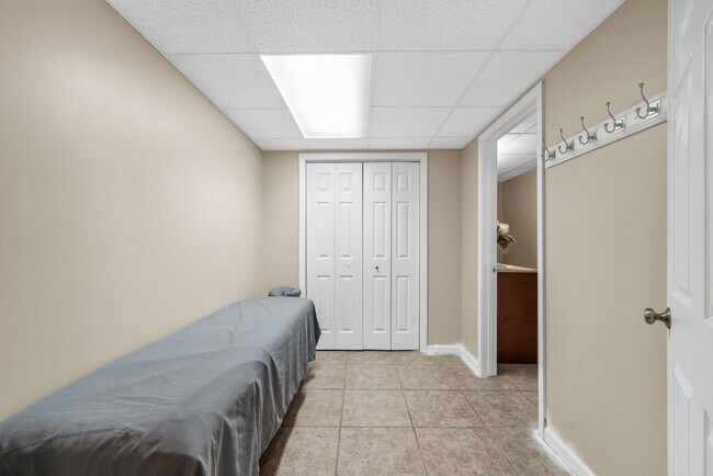 Building Photo - 114 Hickory Hill Dr