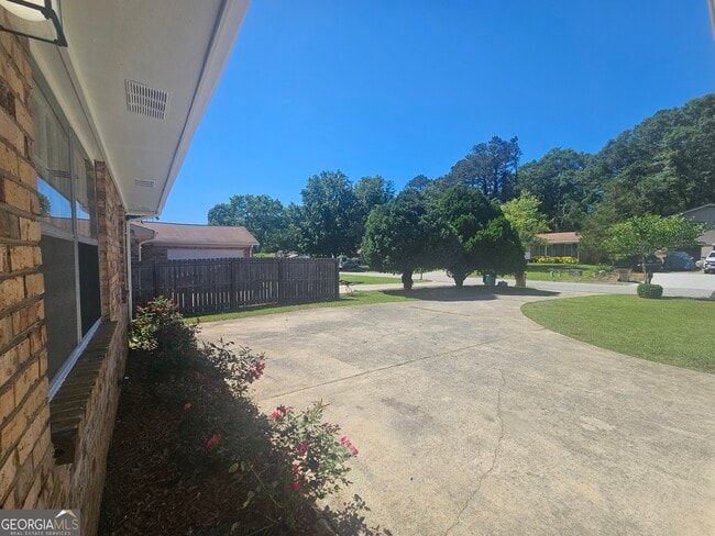 Building Photo - 2293 Lanier Pl