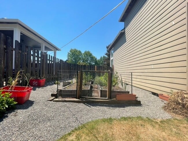 Building Photo - 5534 NW 164th Ave
