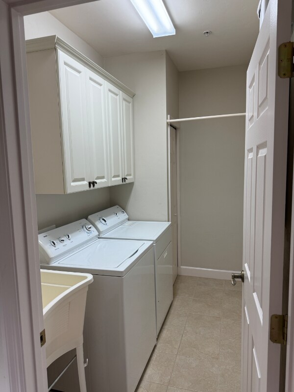 Building Photo - 8763 SW 27th Ln