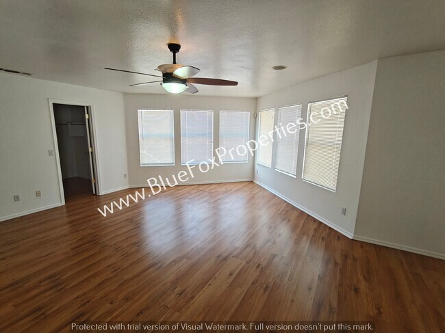 Building Photo - 3421 N Green Gulch Ct