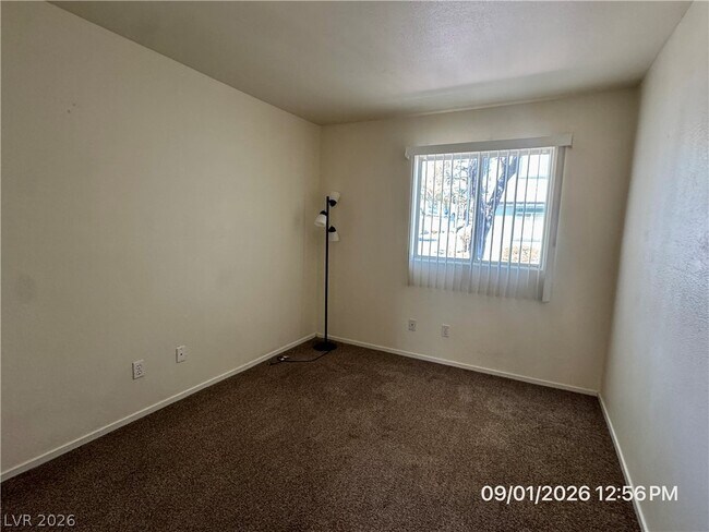 Building Photo - 5623 Calais Ct