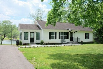 Building Photo - 4518 Holston Hills Rd