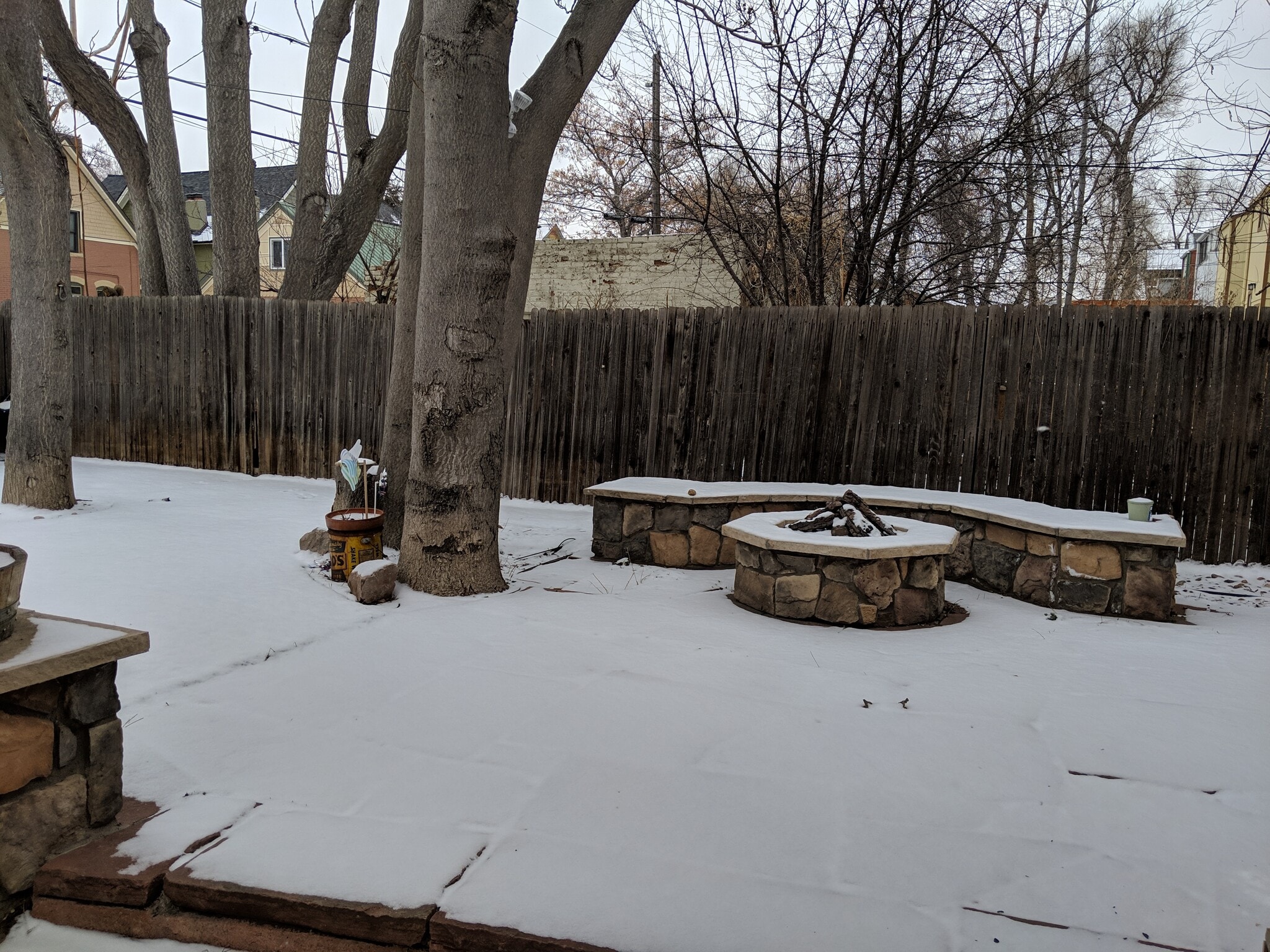 gas fire pit, no tanks to change - 2860 Humboldt St