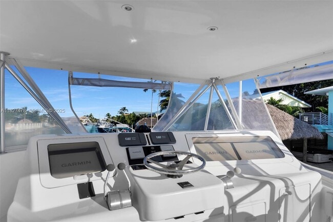 Building Photo - 232 W Seaview Dr