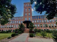 Building Photo - 400 Mills Ave