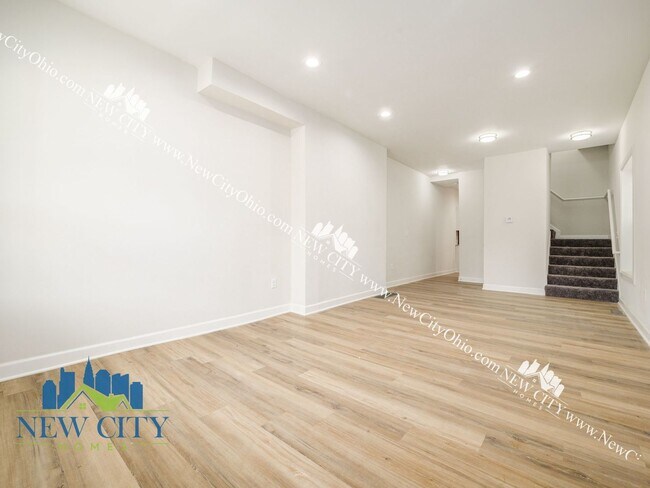 Building Photo - 91-93 N Central Avenue, Columbus, OH 43222