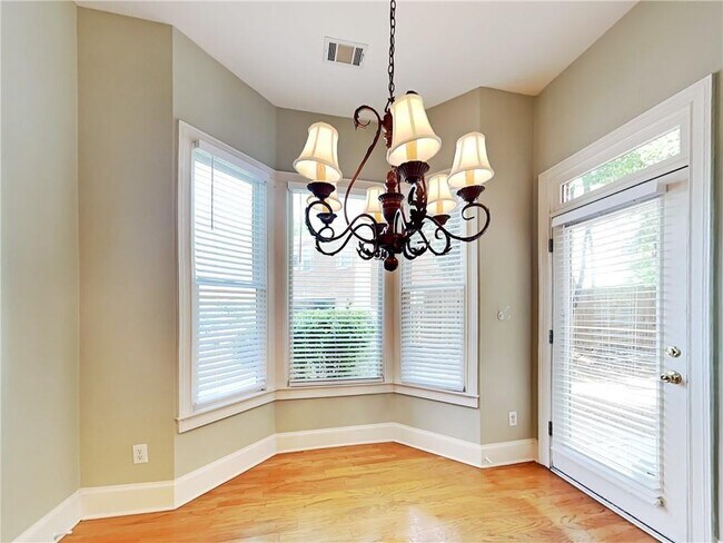 Building Photo - 3475 Grove Park Dr