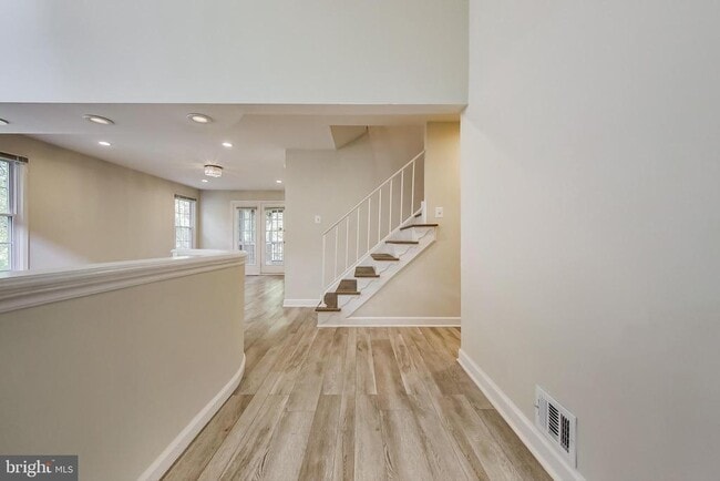 Primary Photo - 12004 Montrose Village Terrace