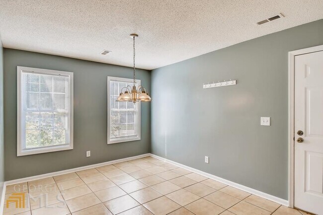 Building Photo - 45 Austin Wds Dr